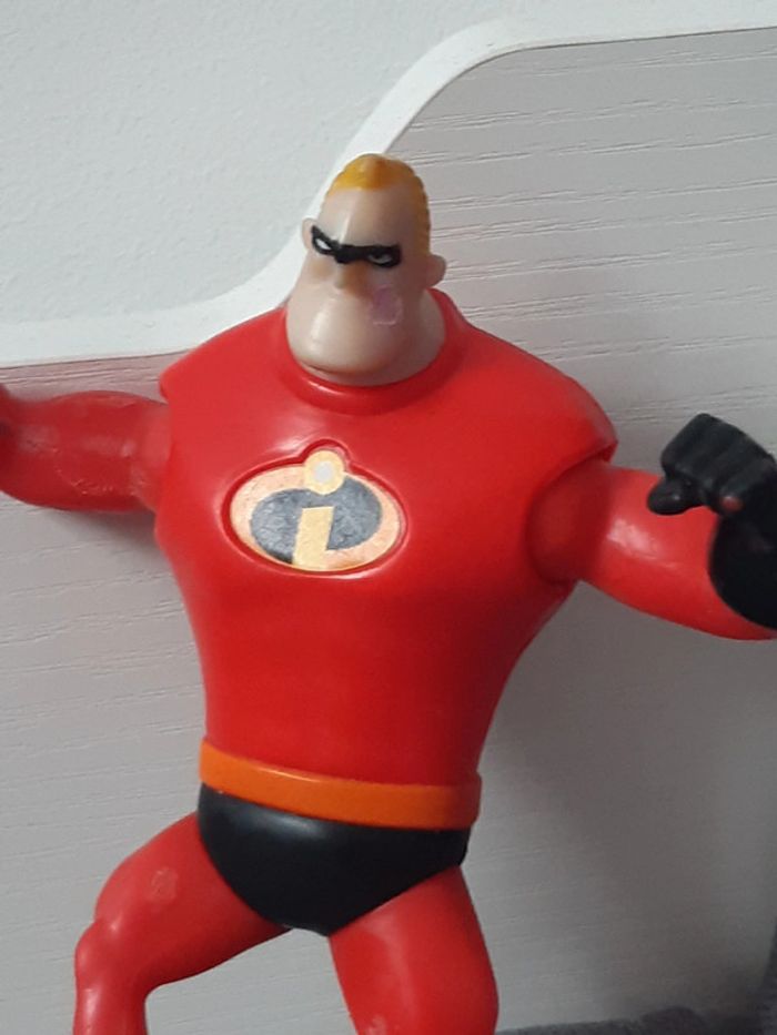 Lot de 2 figurines Disney / Pixar McDonald's Les Indestructibles - photo numéro 14