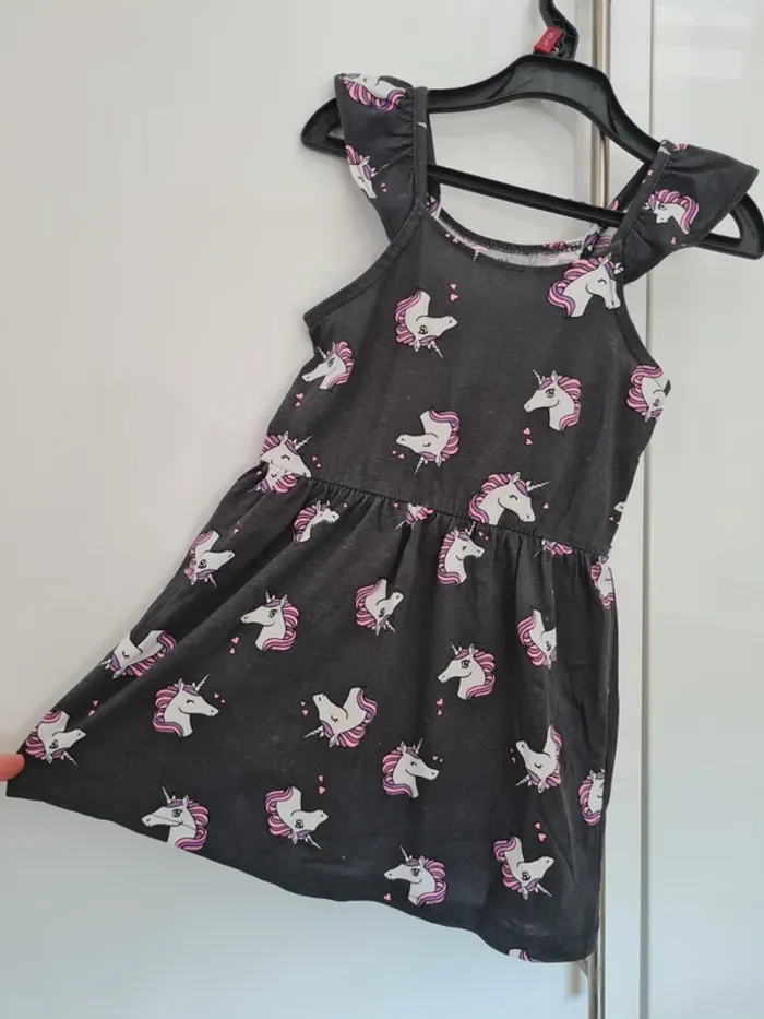 ● 3 ans ● Robe licorne - photo numéro 2