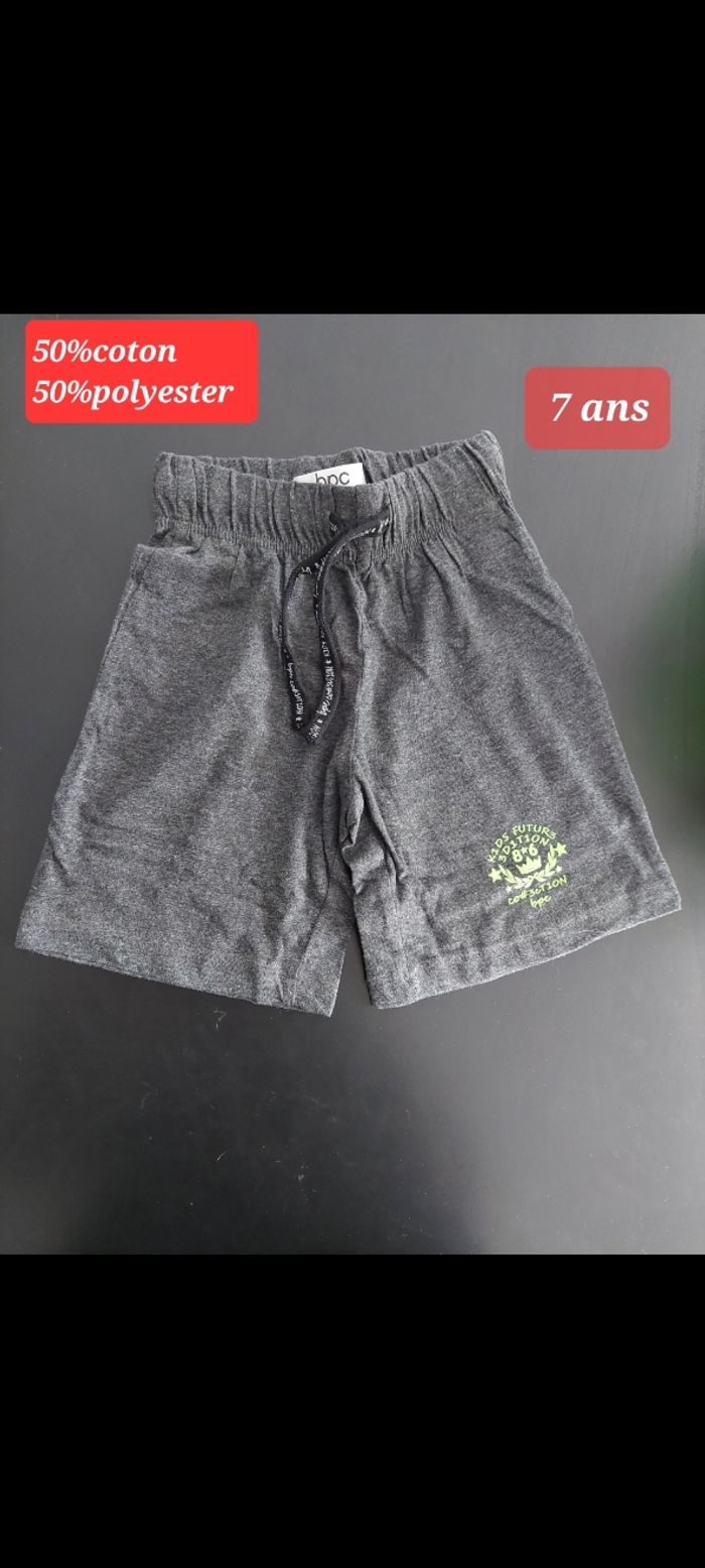 Short gris foncé garçon 7ans