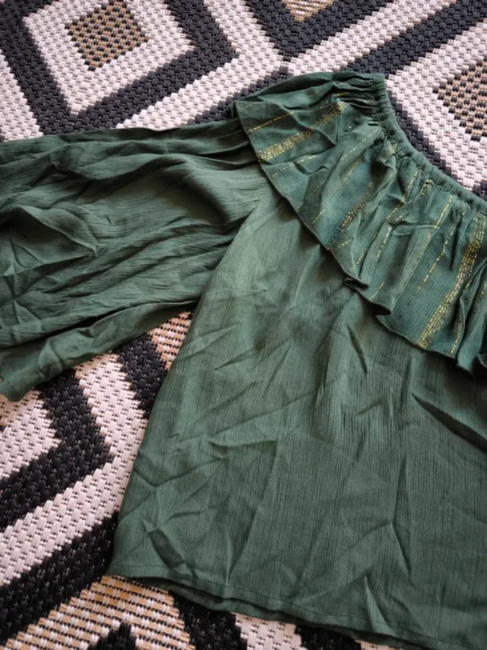 Top vert Baimih Taille M  Neuf avec étiquette - photo numéro 3