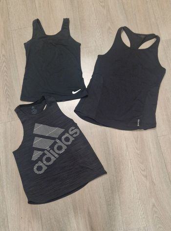 Lot de 3 débardeurs de sport