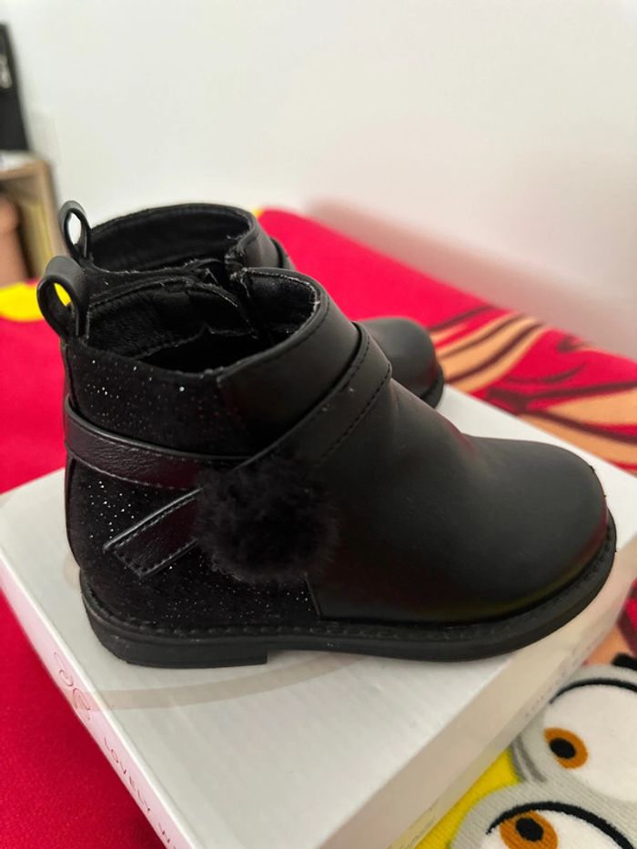 Bottines fille taille 24 - photo numéro 4