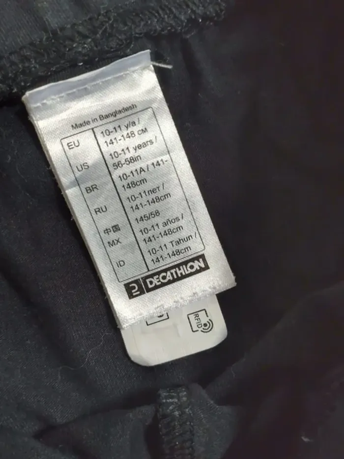 Gros lot de vêtements de sport pour fille 10 ans + donne chaussettes - photo numéro 18