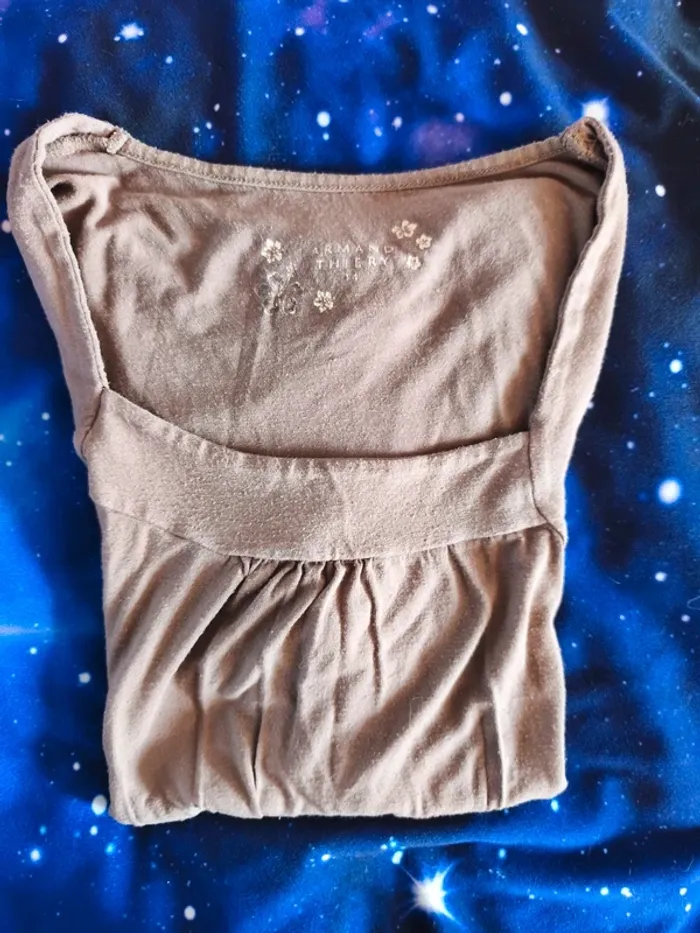 T-shirt Armand Thiery taille 4