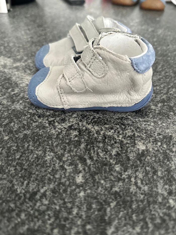 Chaussures bébé Babybotte taille 17 très bon état - photo numéro 2
