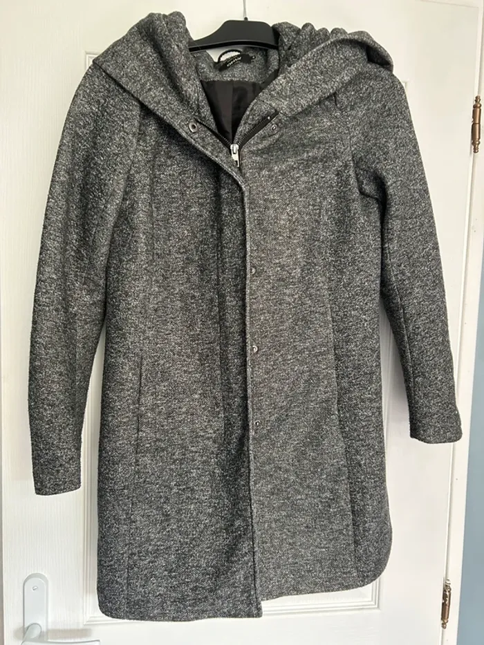 Manteau only
