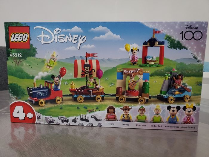 LEGO 43212 Disney - Le Train en Fête Disney.