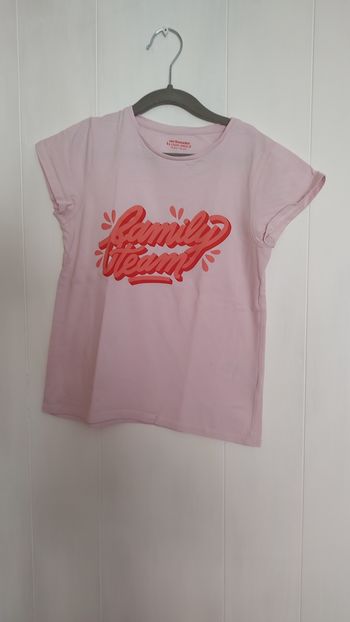 🌸 T-shirt fille rose "Family Team" – 10 ans 🌸