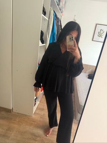 Ensemble noir à volants