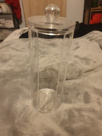 Boîte a coton démaquillant