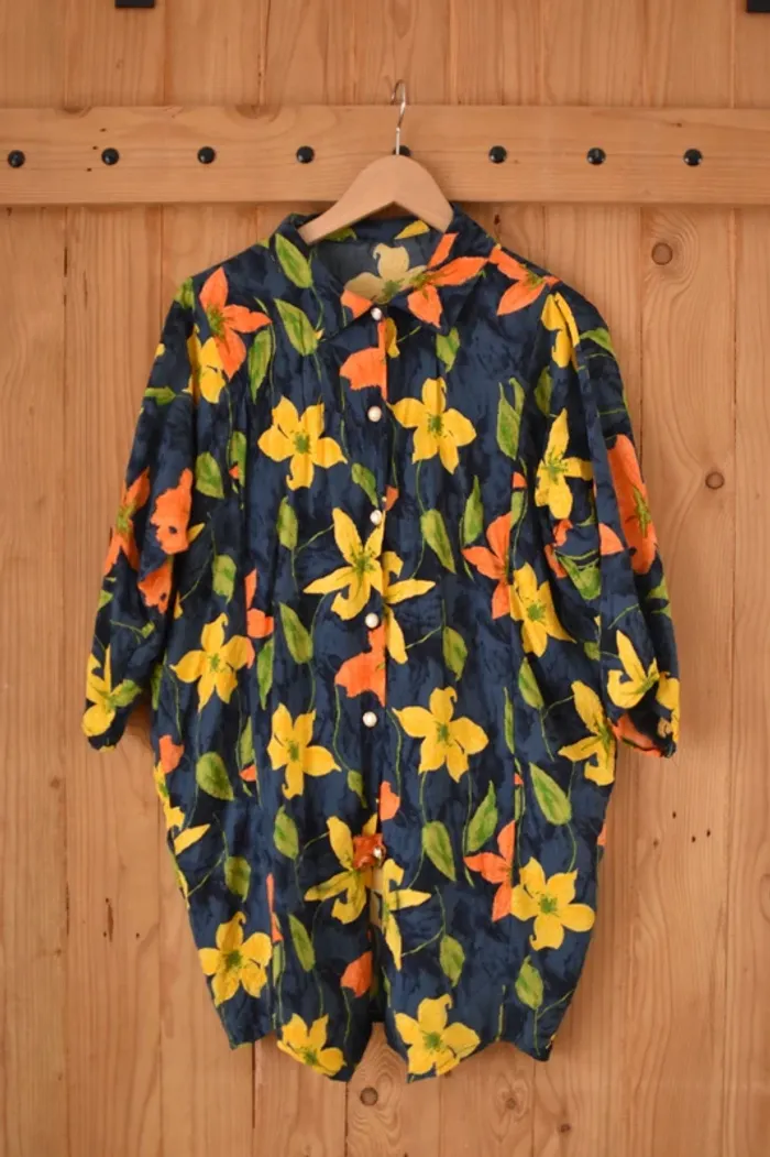 Chemise Vintage toute taille du 36 au 42 - Très bon état - photo numéro 4