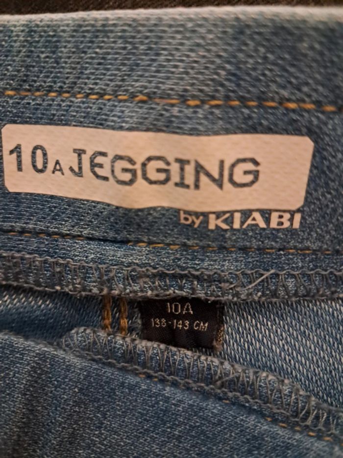 Lot 3 beaux pantalons jegging / jeans reglables dont 1 neuf 🏷 et 2 TBE - 10A - FPC, kiabi, Ikks - photo numéro 5