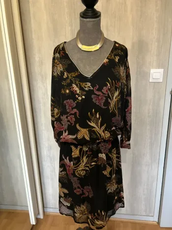 Robe légère, manches longues