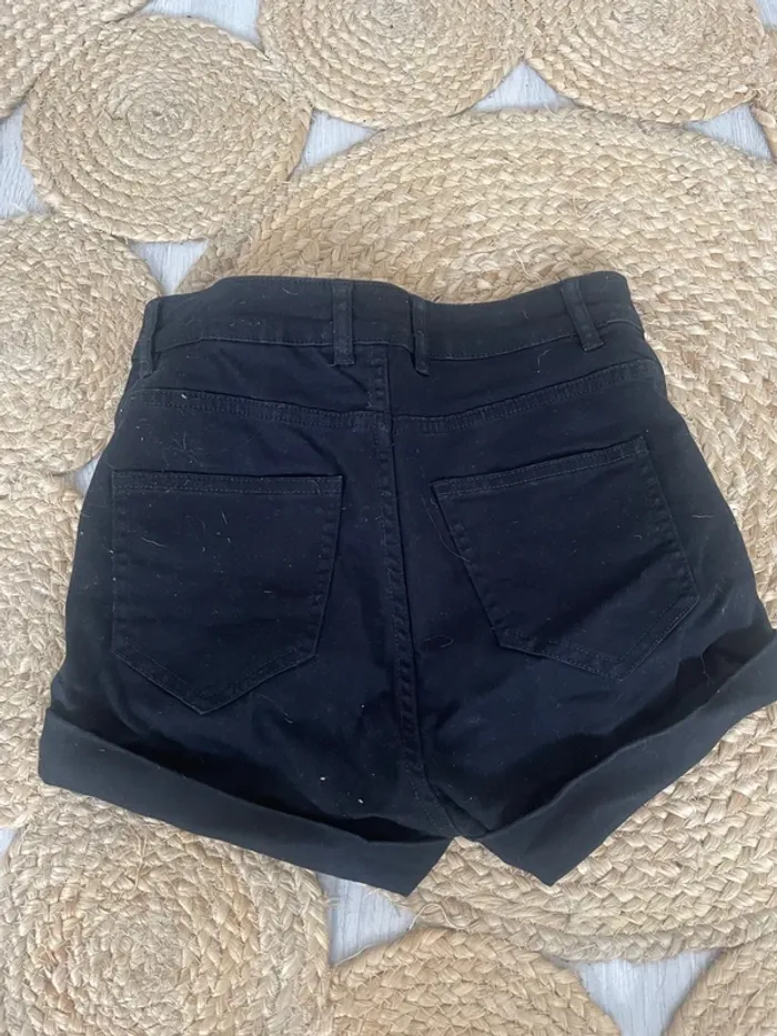 Short taille haute H&M - photo numéro 2