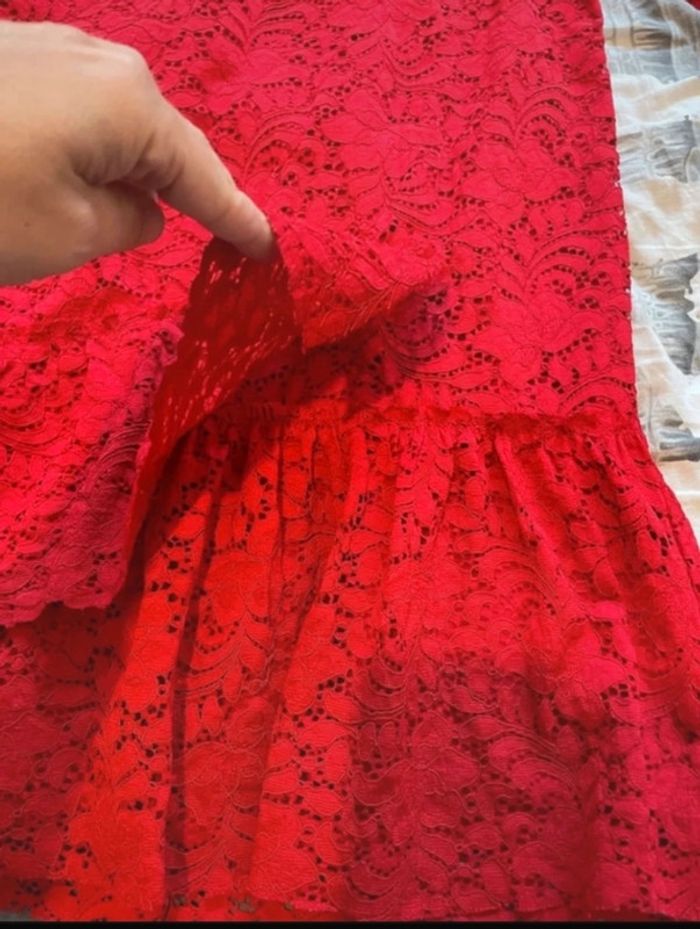 Robe rouge dentelle M, manches 3/4 Zara Basic - photo numéro 5