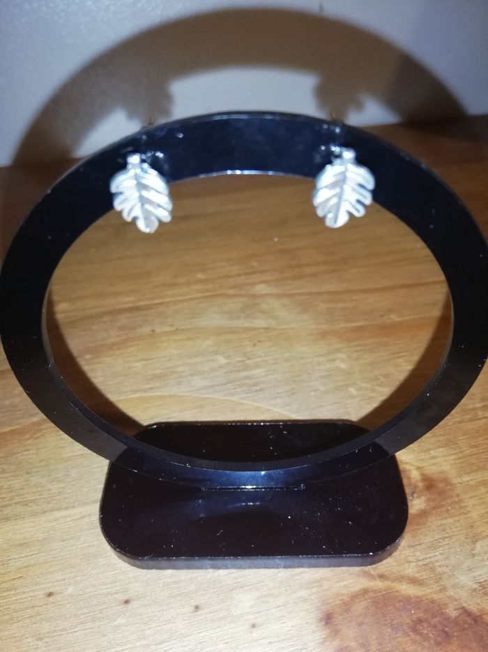 Boucles d'oreilles argentées feuilles