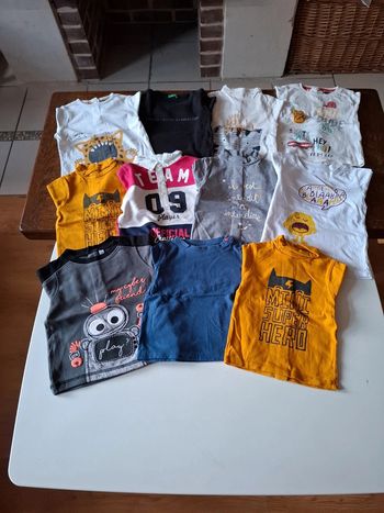 Lot 11 t-shirt 12 mois
