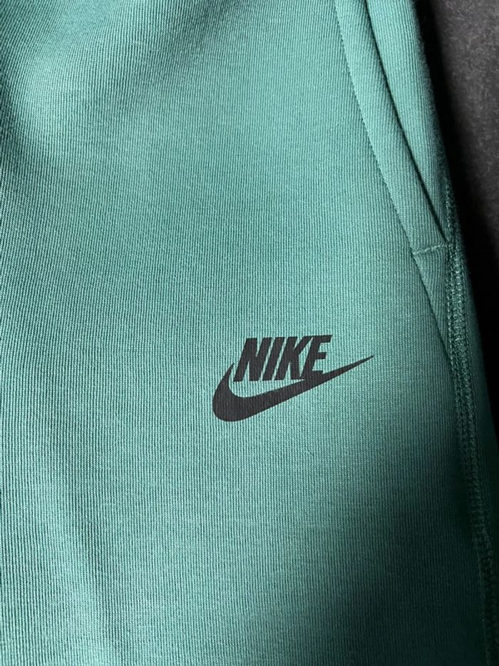 Jogging Nike Tech taille XS homme - photo numéro 3