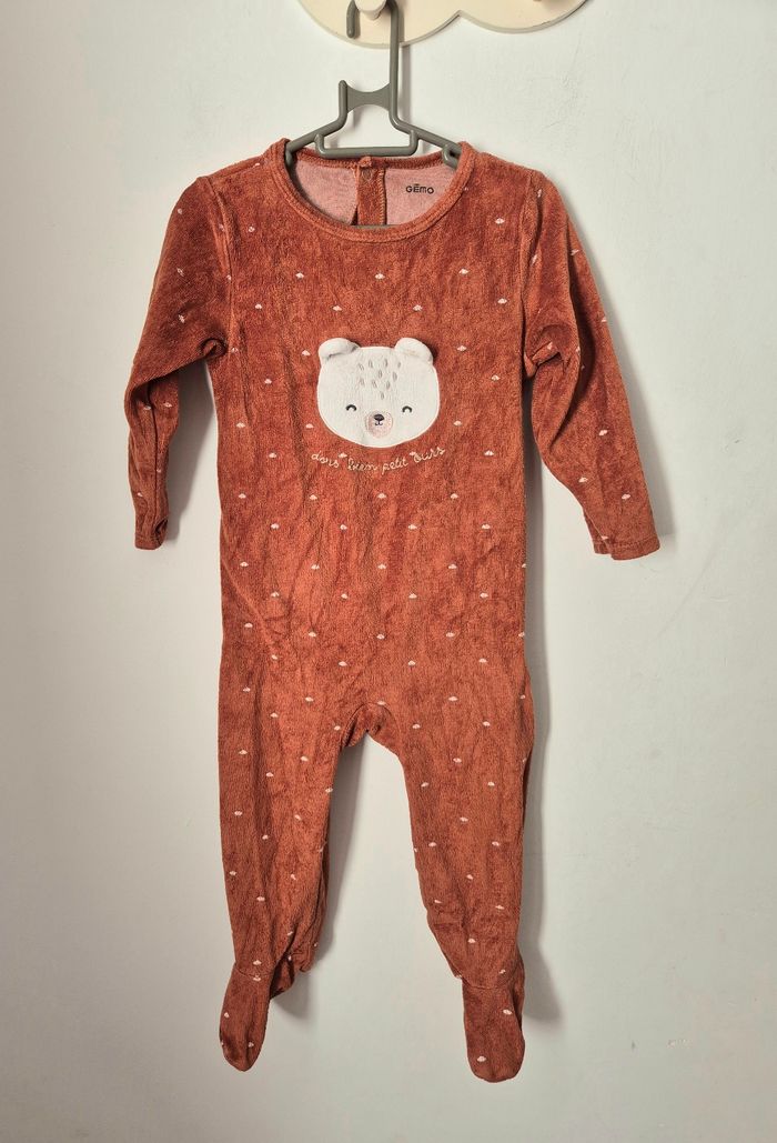 Pyjamas 1 pièces velours * Gémo * - photo numéro 2