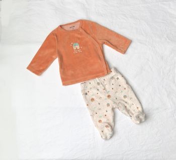 Pyjama 2 pièces en velours Kiabi 1 mois