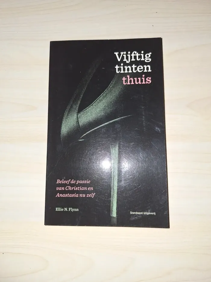 Ellie Flynn Vijftig tinten thuis