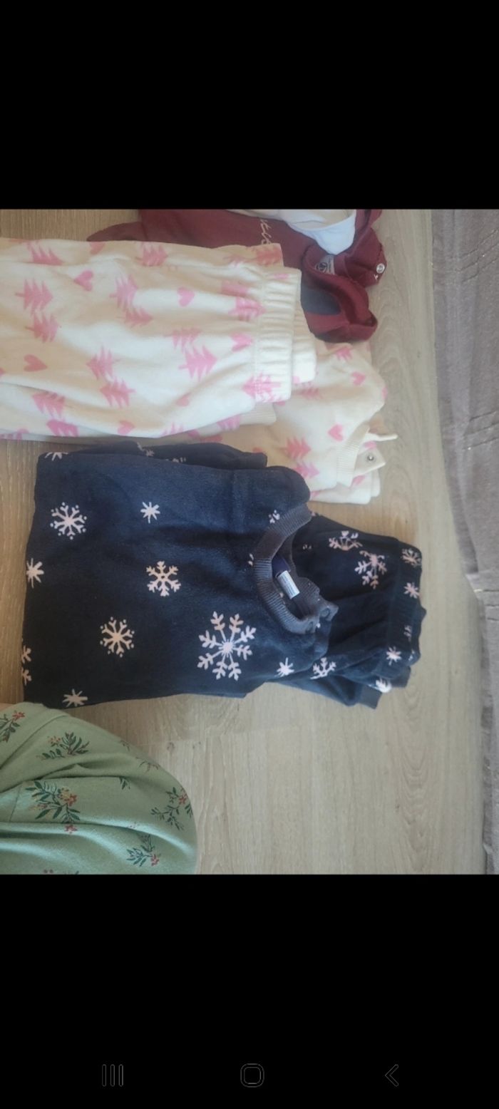 Lot pyjamas et bodies - photo numéro 3