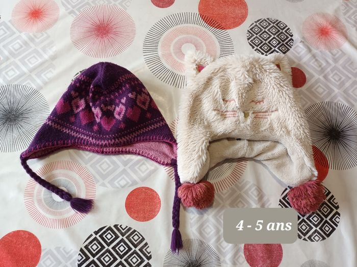 Lot 2 bonnets taille 4 5 ans - photo numéro 1