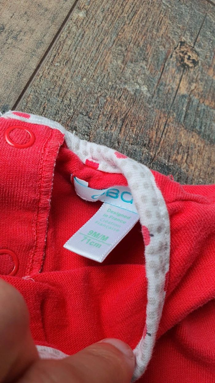 T-shirt Obaïbi 9 mois en très bon état 👌 - photo numéro 3