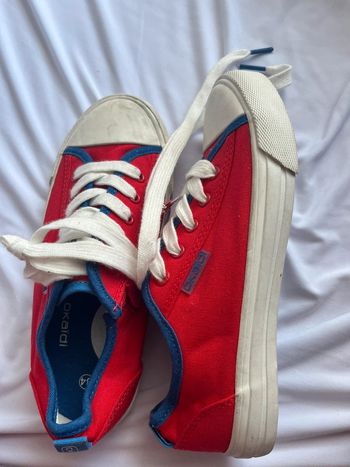 Chaussure rouge garçon neuve taille34 Okaïdi