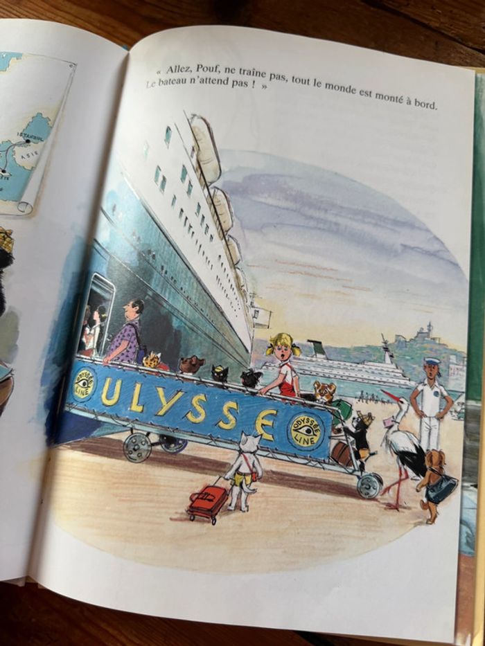 Couverture bleue TBE Livre bd album La croisière de Caroline Hachette - photo numéro 3