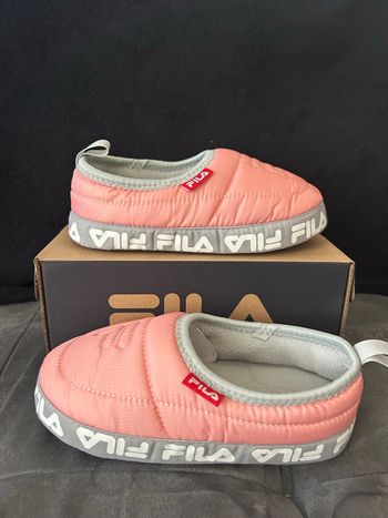 FILA Pantoufles à enfiler fille rose en pointure 34 