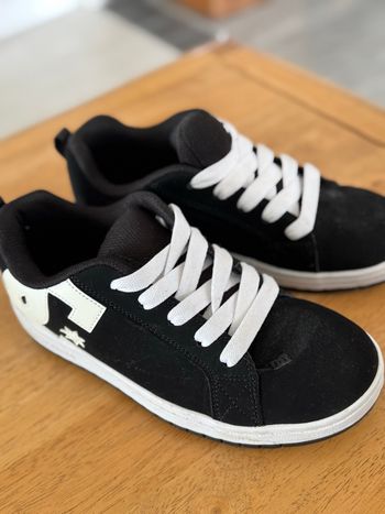 Basket  noire DCSHOECOUSA