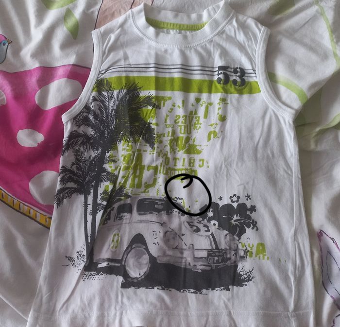 Tee shirt garçon taille 6ans - photo numéro 2