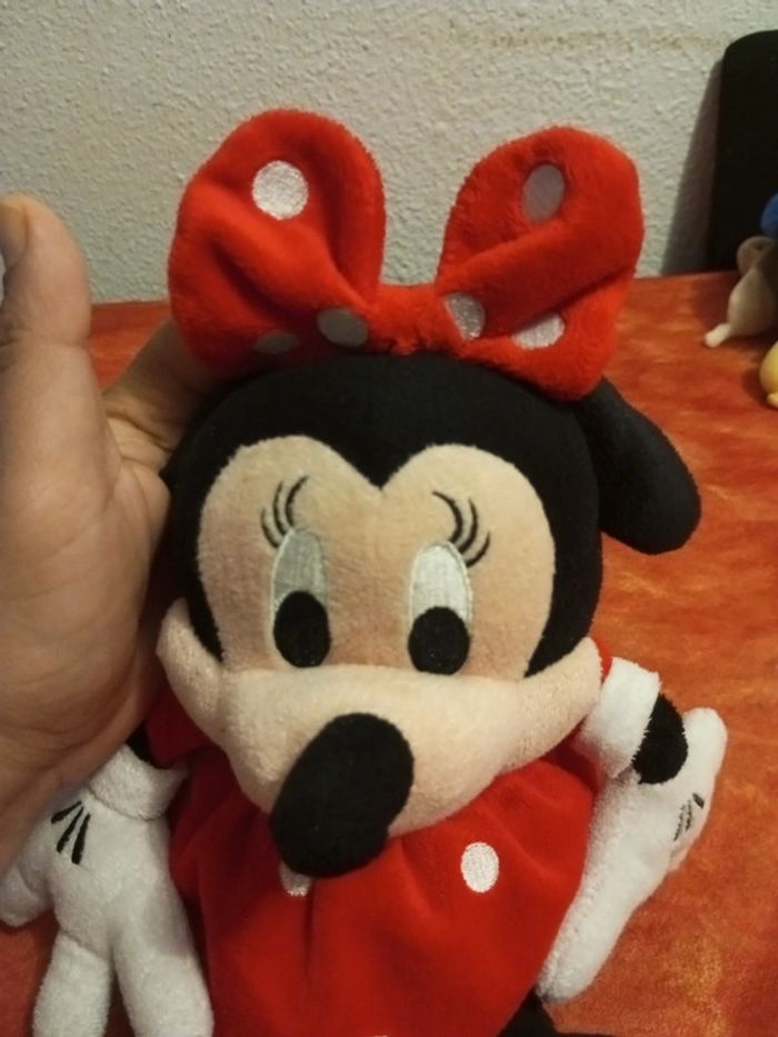 Minnie robe rouge Disney - photo numéro 3