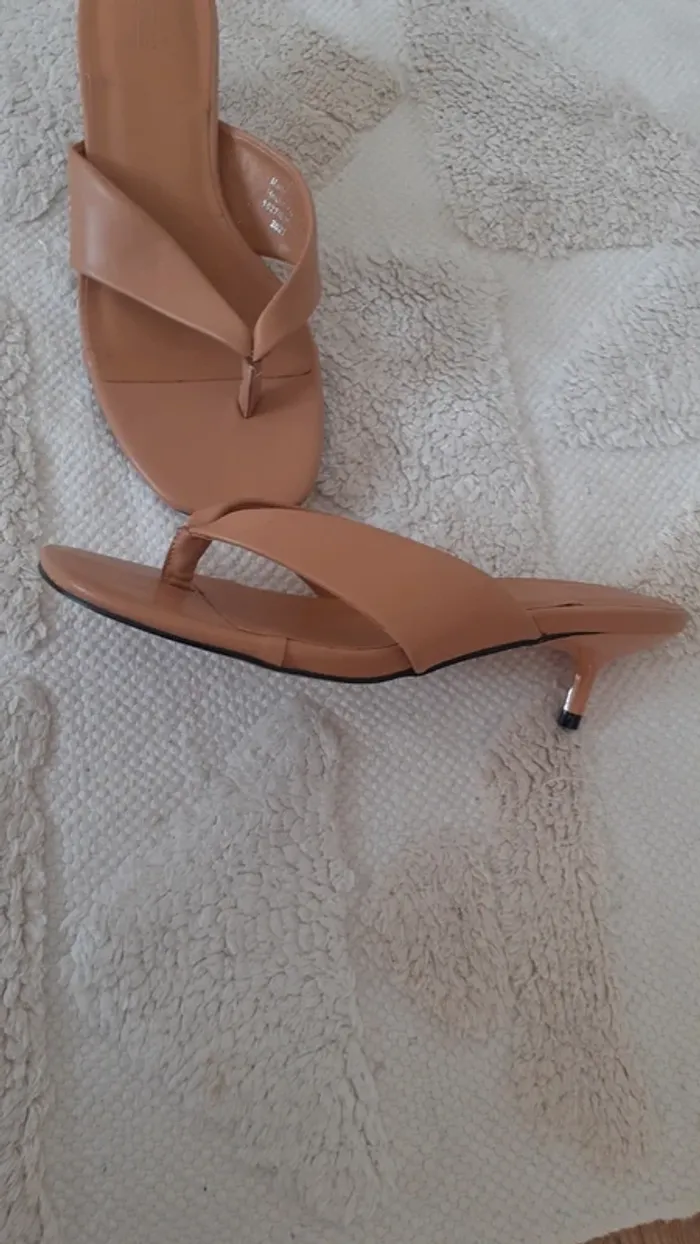 Sandales rose,nude,petit talon. - photo numéro 6