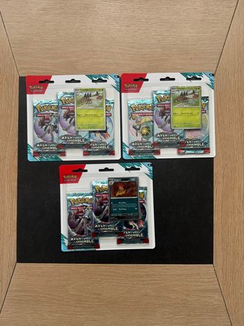 Pokémon lot trois Tripack Aventures Ensemble EV09 Neuf Français