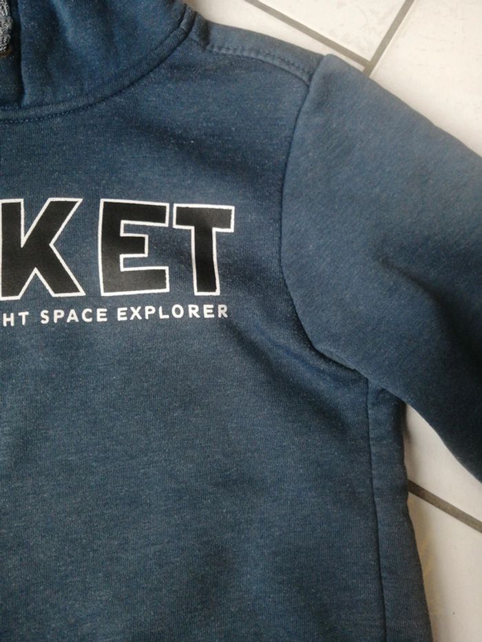 Sweat a capuche 134/140 - photo numéro 3