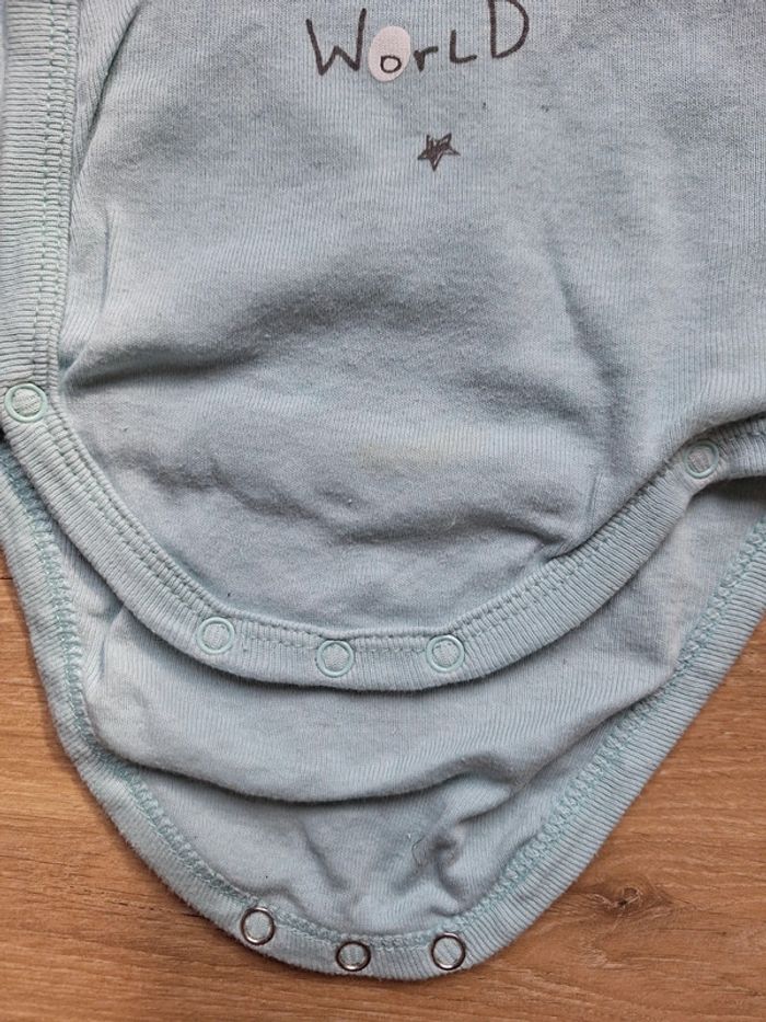 Lot de 5 bodies 1 mois - photo numéro 4