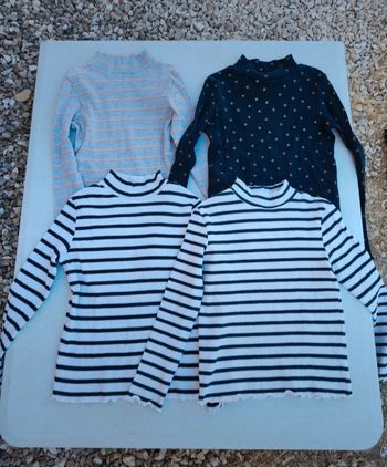 Lot 4 pulls Kiabi 8 ans neuf