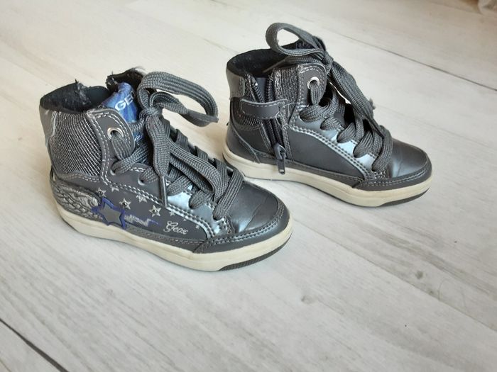 Chaussures fille montantes grises Géox pointure 24