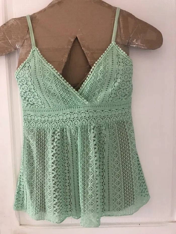 BB- Blouse à bretelles « culture sud » menthe T u NEUVE