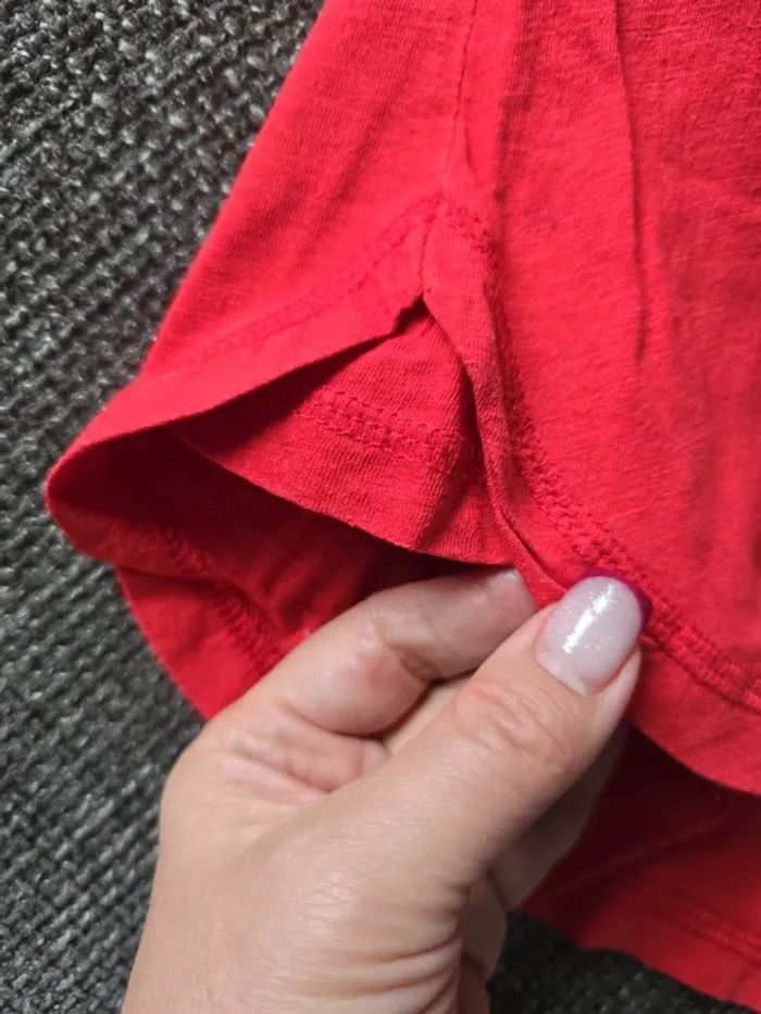 T-shirt rouge - photo numéro 3