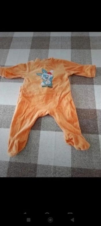 Pijama orange looney tunes Bunny 3 mois 1€