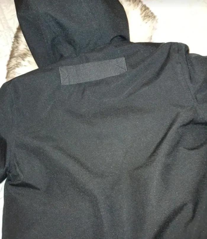 Parka noire à capuche - photo numéro 8