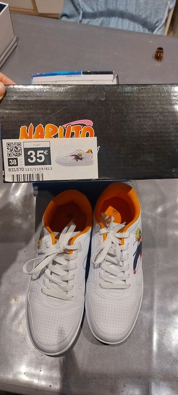 Basket blanches naruto 38 neuves
