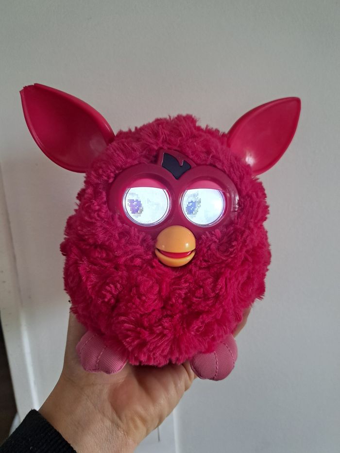 Furby hasbro