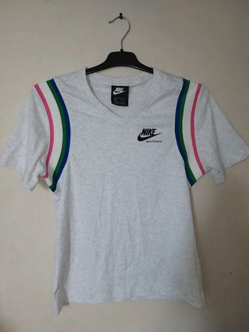 T-shirt gris Nike
