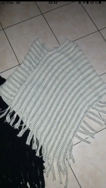 cape poncho blanc