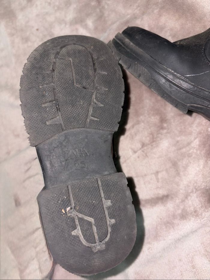 Bottines fille Zara Mickey taille 25 noir en bon état - photo numéro 6