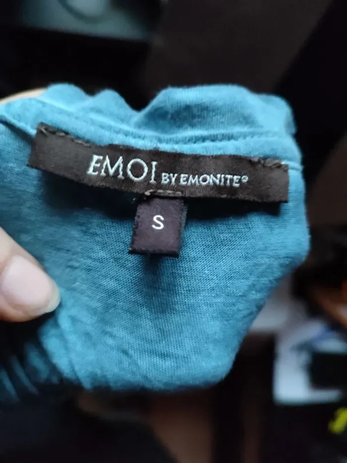 109- T shirt S, emoi - photo numéro 3